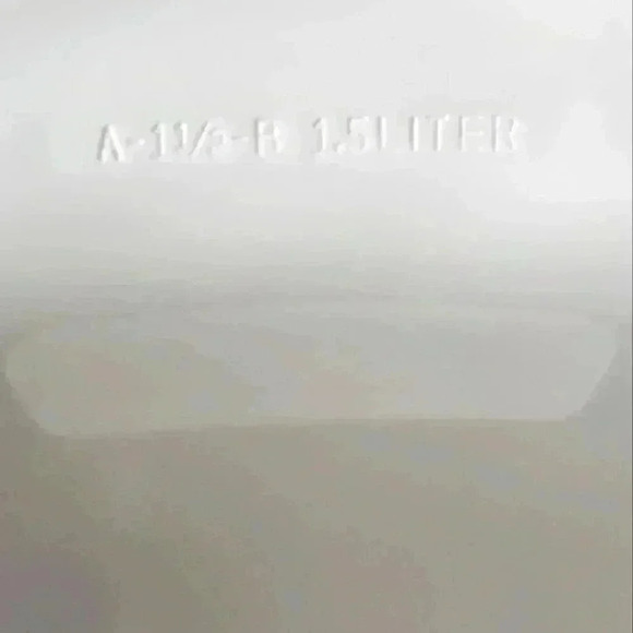 Corning Ware Shadow Iris A-1 1/2-B 1.5 liter casserole dish - Picture 4 of 11